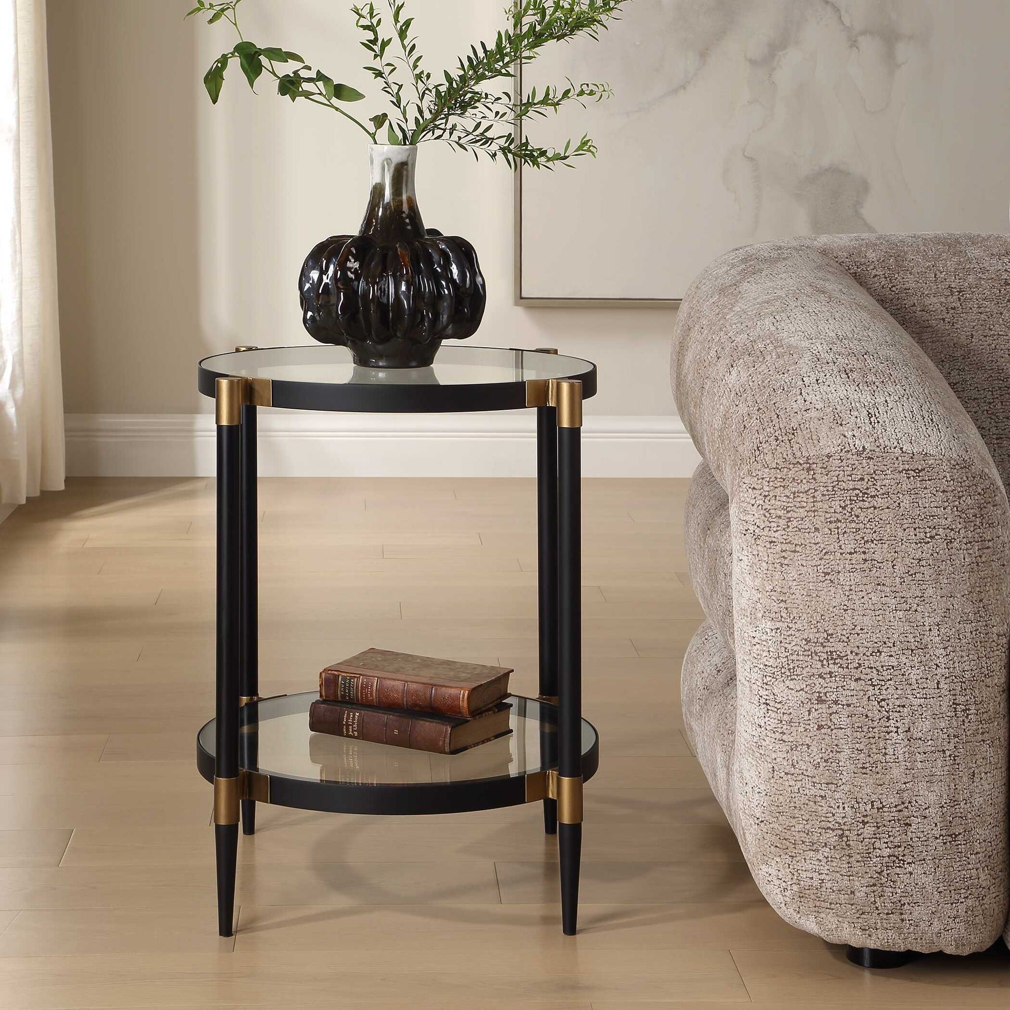 Chadid - Round Glass Table