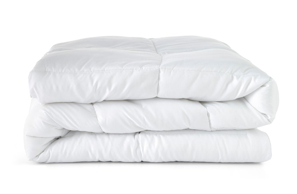 White Twin Microfiber Washable Microfiber Down Alternative Comforter