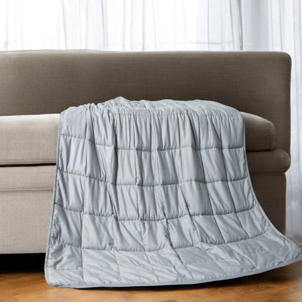 48" X 72" Light Gray Cotton Quilted Plush 15 Pound Weighted Blanket