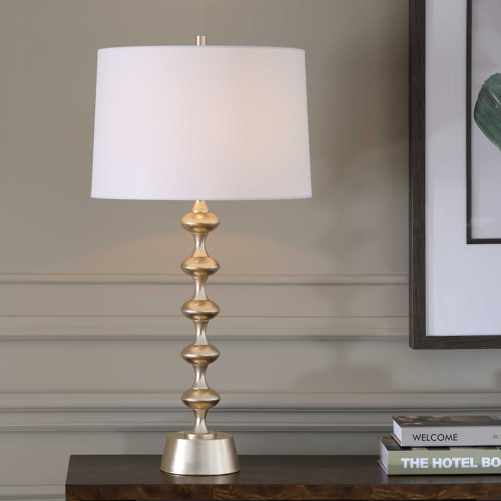 Meila - Table Lamp - Brass / Gold