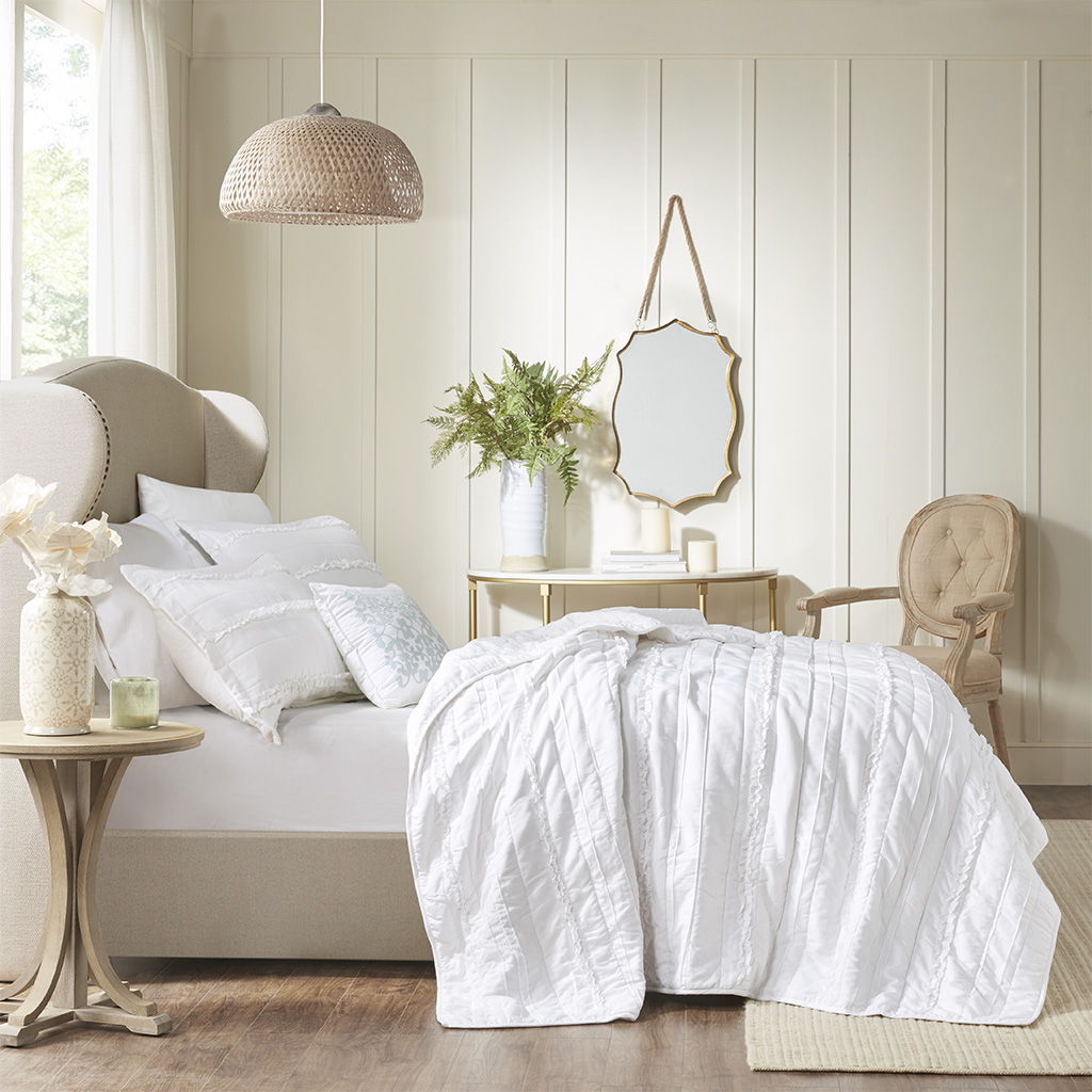 Celeste - King 4 Piece Reversible Coverlet Set - White