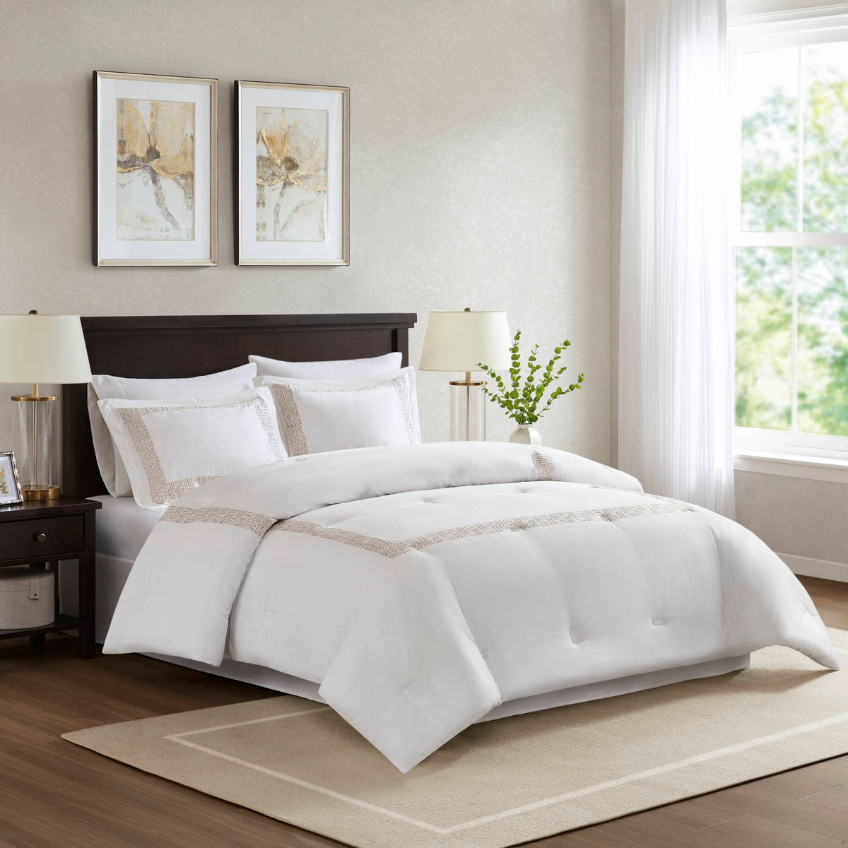 Nile - 4 Piece Queen Sateen With Embroidery Oversized Comforter Set - Multi