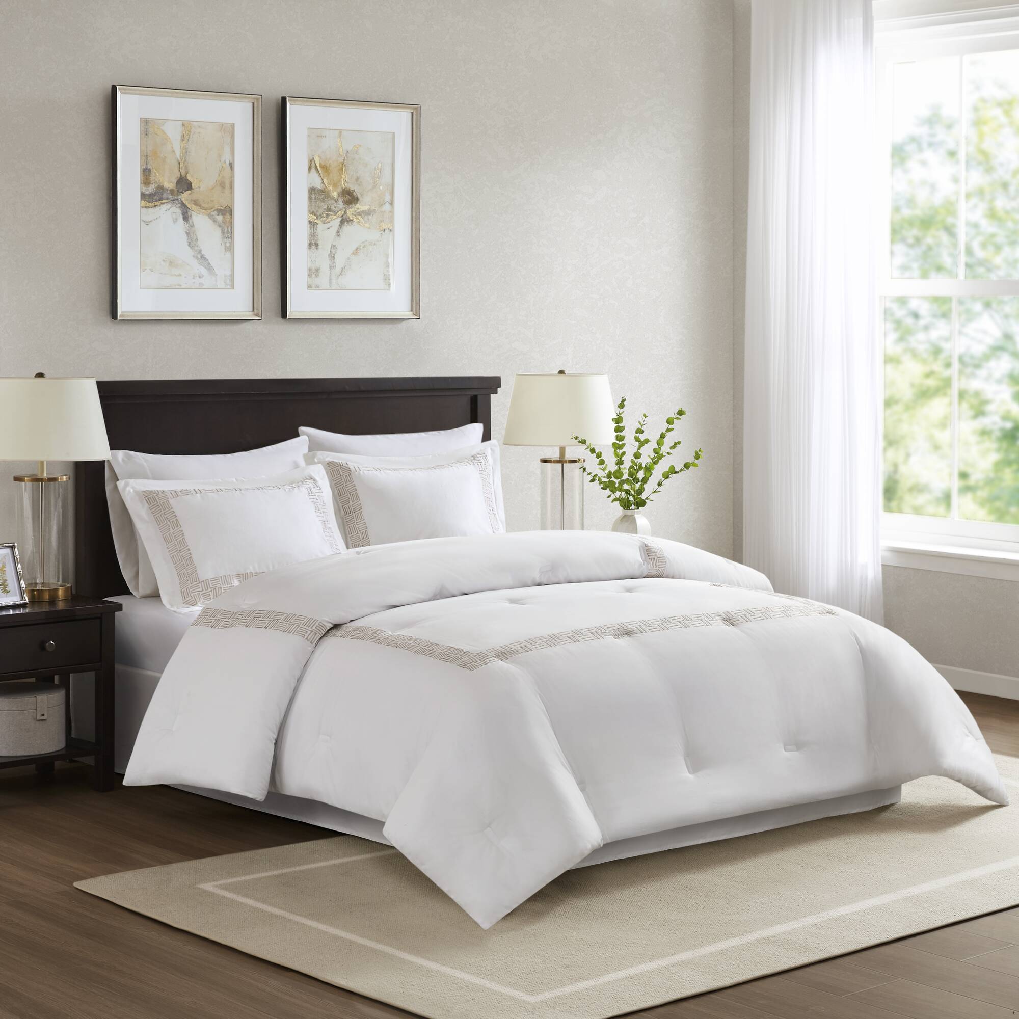 Nile - 4 Piece King Sateen With Embroidery Oversized Comforter Set - Multi