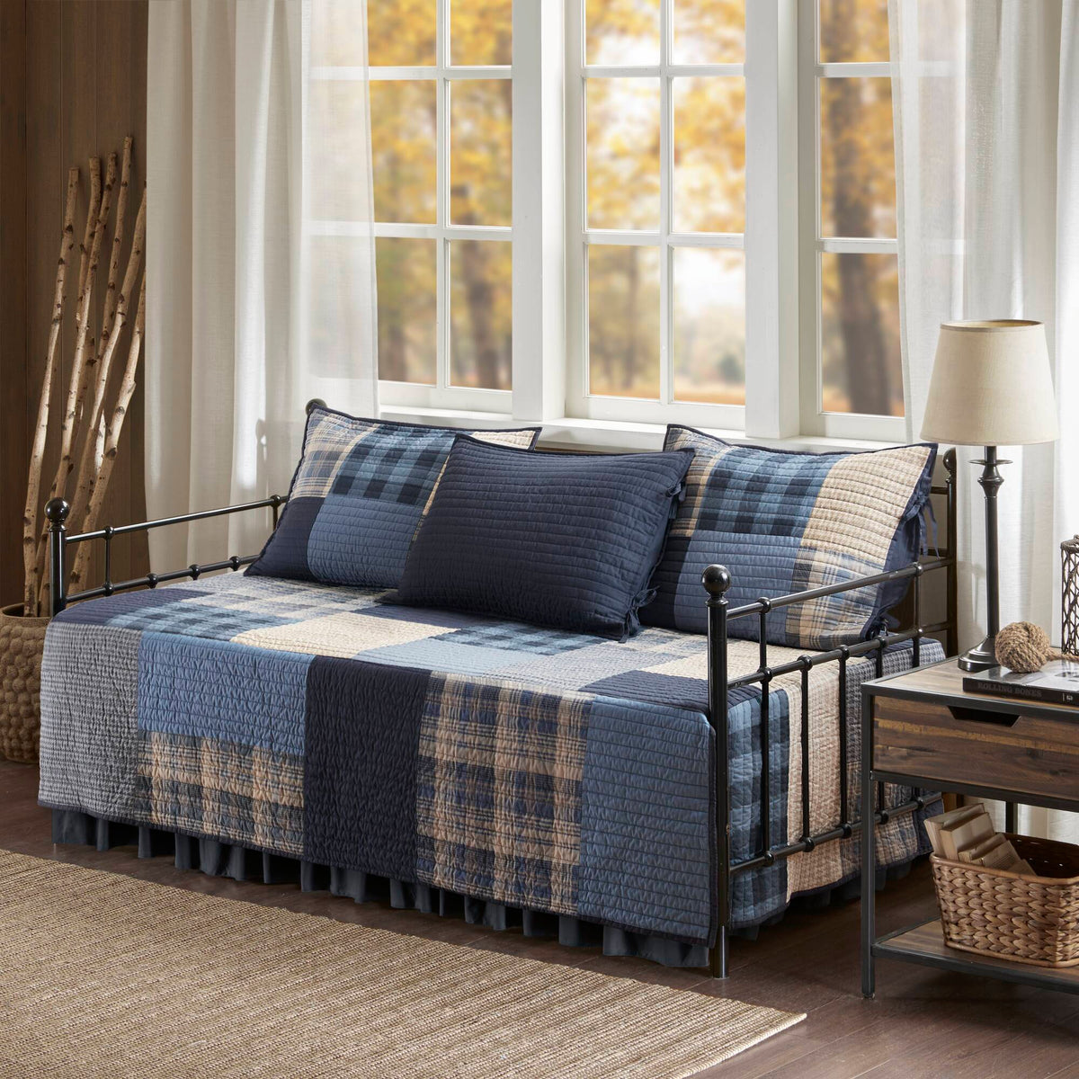 Winter Hills - 5 Piece Day Bed Bedding Set - Blue
