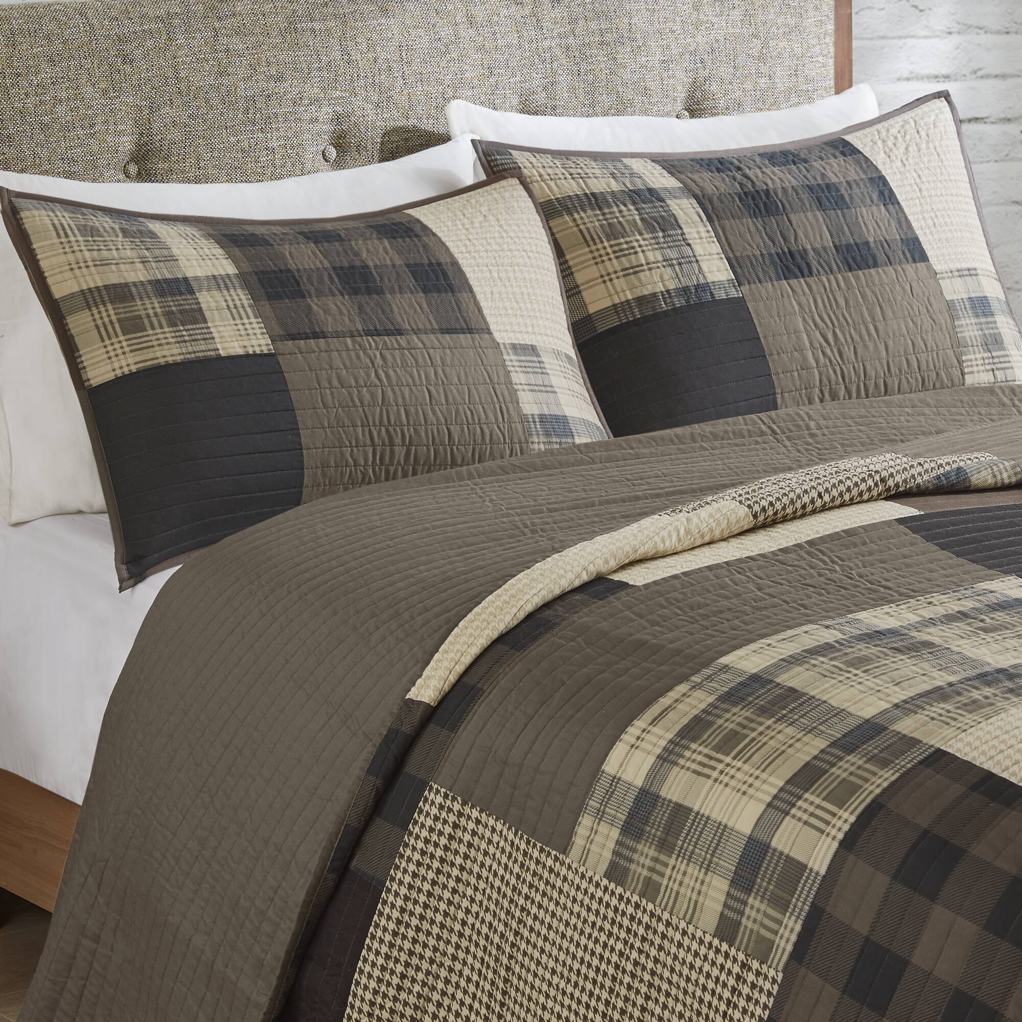 Winter Hills - King Oversized Quilt Set - Tan
