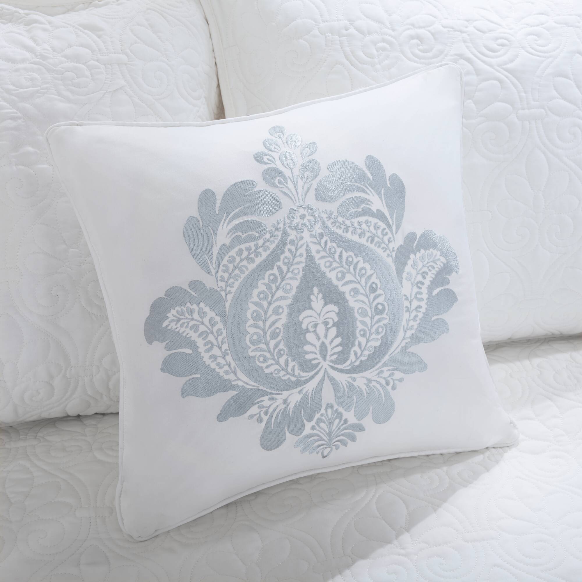 Quebec - Twin Reversible Daybed Cover (Set of 6) - White