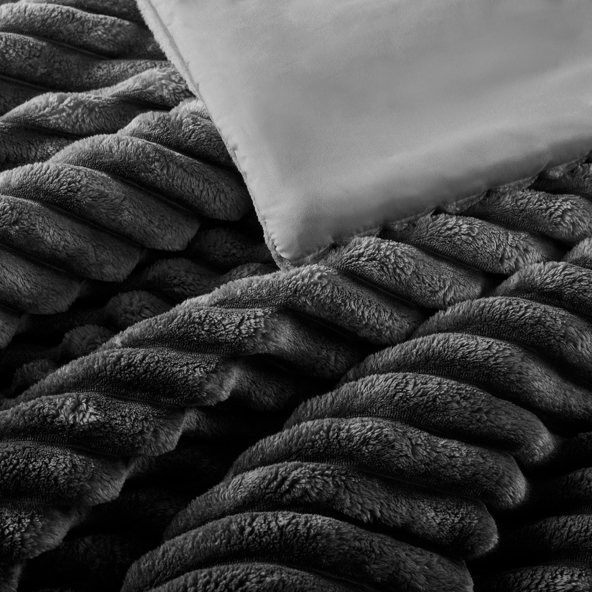 Avril - King/California King Fluffy Ribbed Plush Comforter Set - Gray Ombre