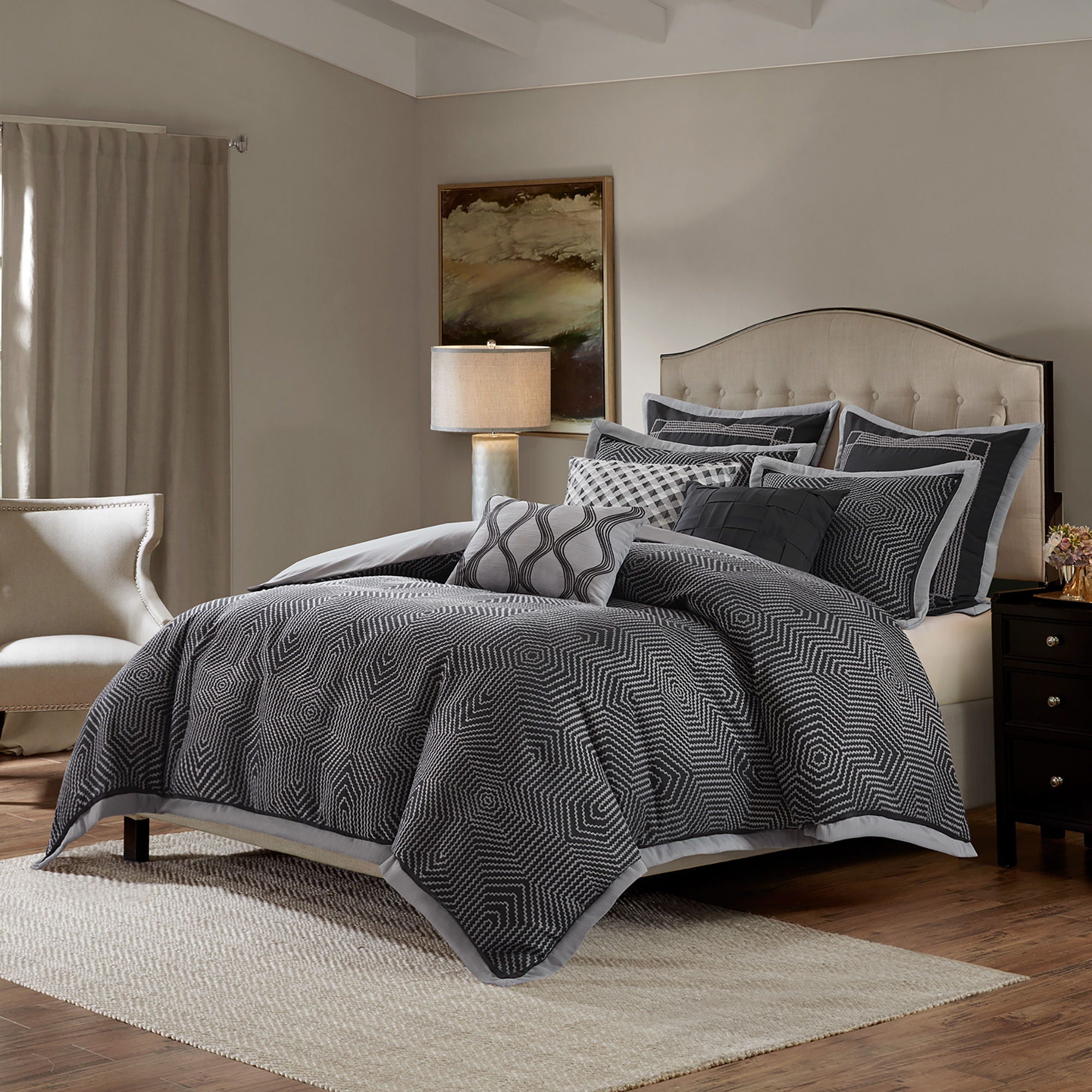 Shades Of Serenity - Queen Jacquard Comforter Set - Black