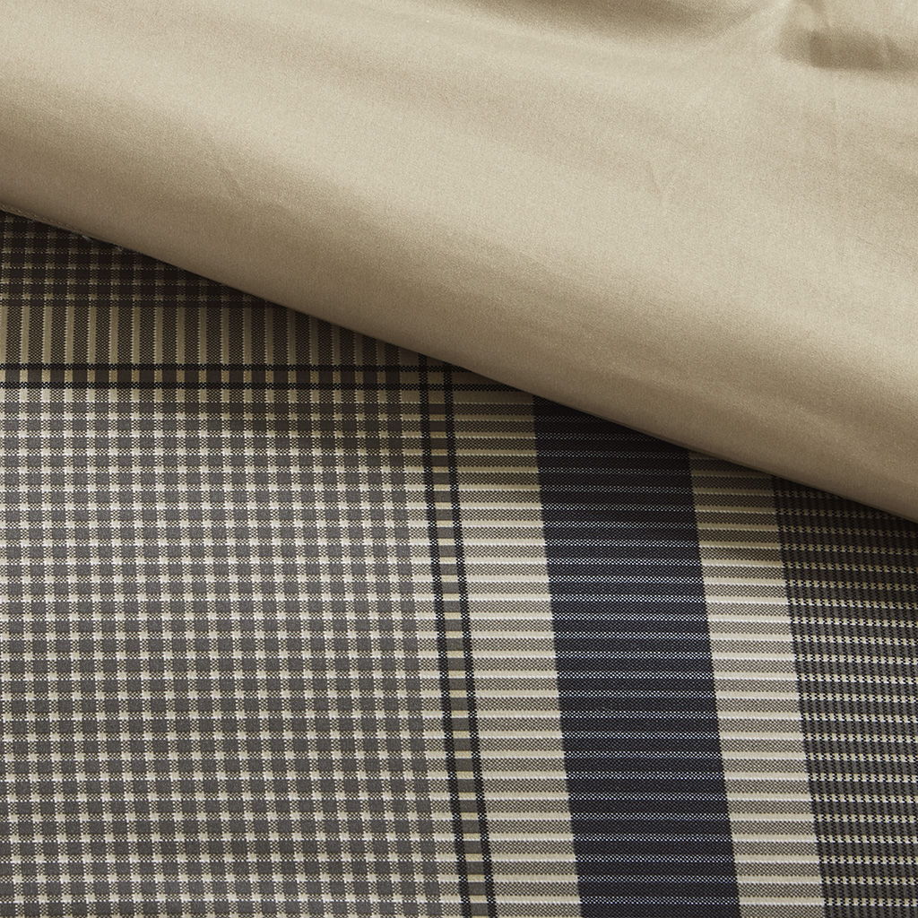 Robbie - Twin Comforter And Sheet Set - Navy Multi