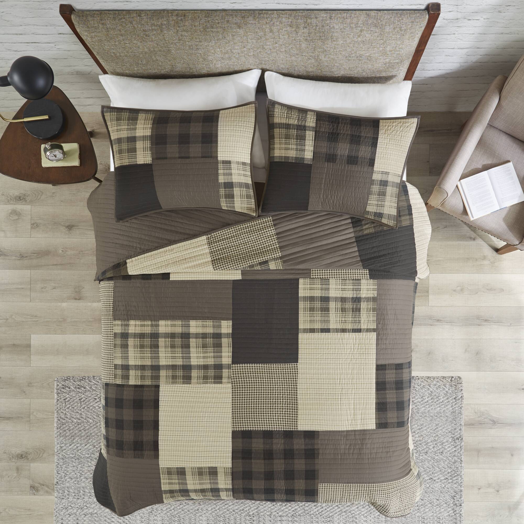 Winter Hills - Oversized Quilt Set - Tan