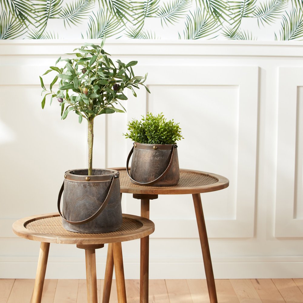 Set of Two Brown Steel And Wood 20 Ounce Round Distressed Pot Planters