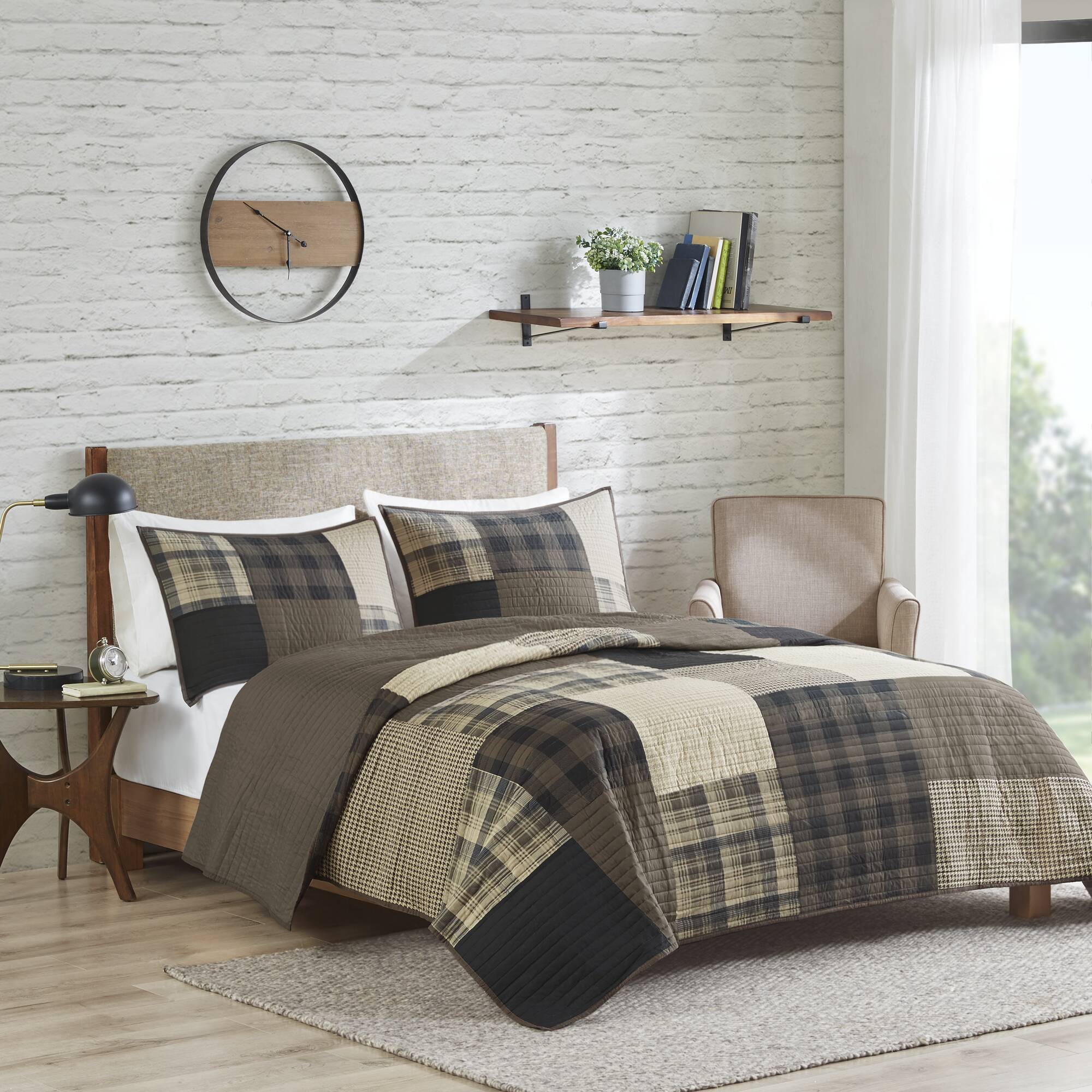 Winter Hills - King Oversized Quilt Set - Tan