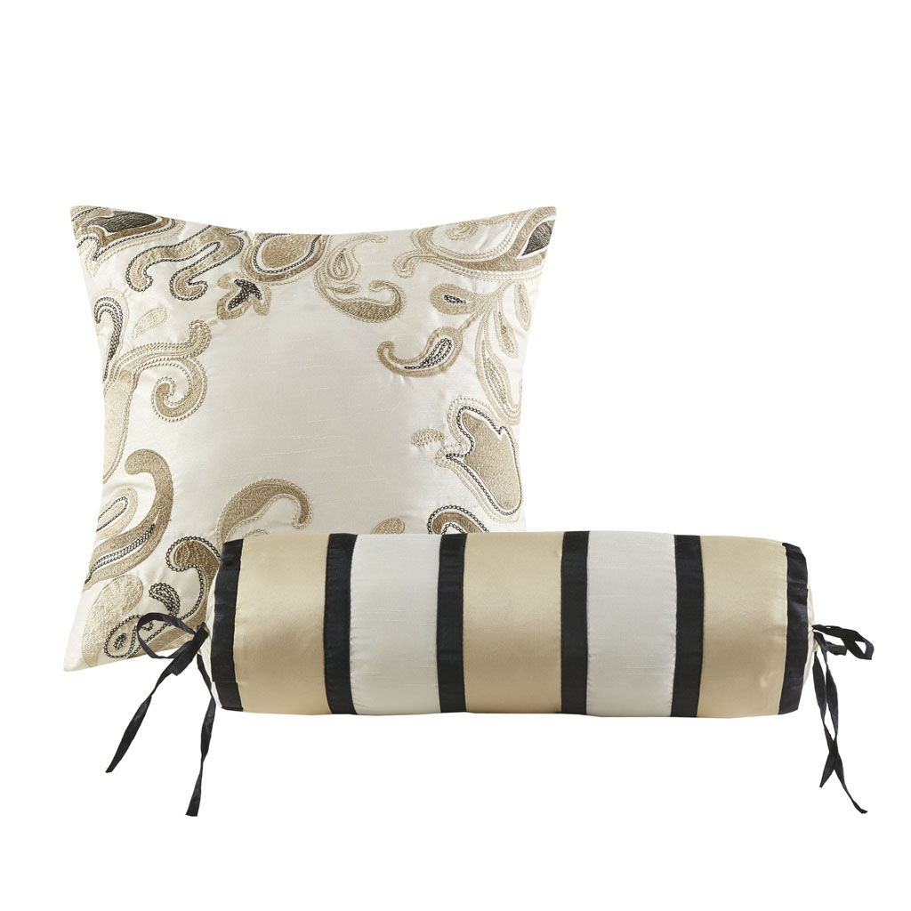 Aubrey - 5 Piece Jacquard Bedspread Set With Throw Pillows - Black