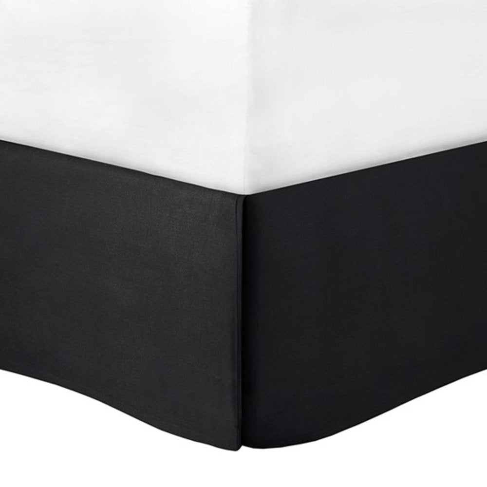 Set of Seven Black And White Damask King Ring Stitch Polyester Sham And Comforter