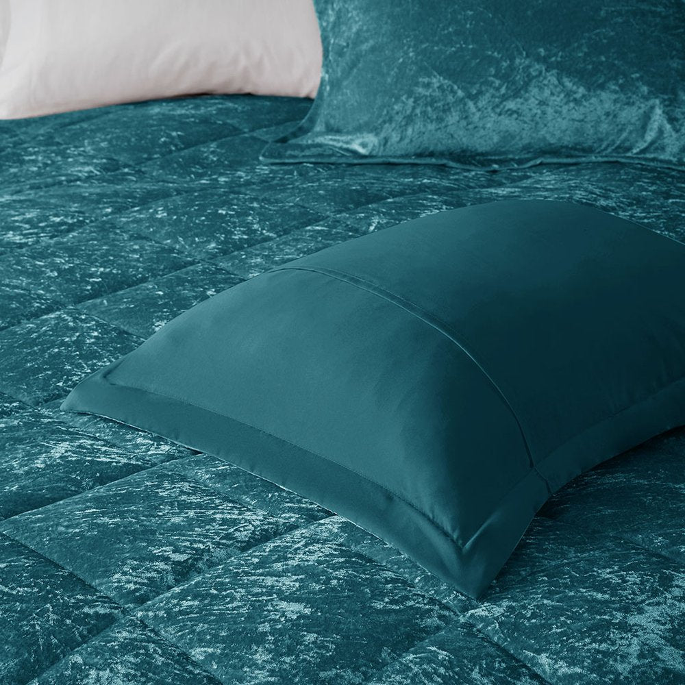 Set of Four Teal Blue King Ring Stitch Polyester Sham And Comforter