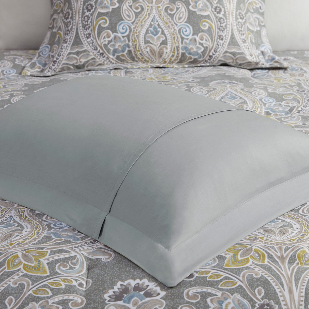 Set of Six Gray And Ivory Damask King Ring Stitch Sham And Comforter