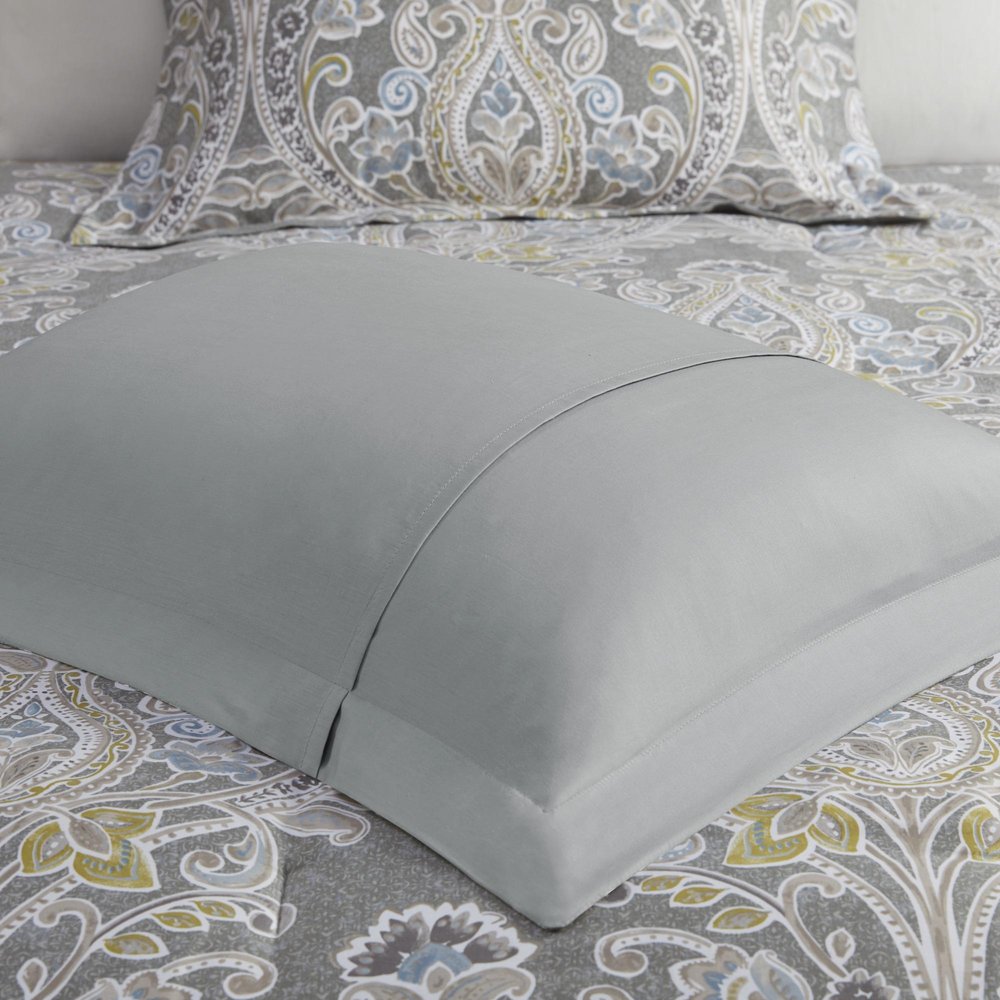 Set of Six Gray And Ivory Damask King Ring Stitch Sham And Comforter