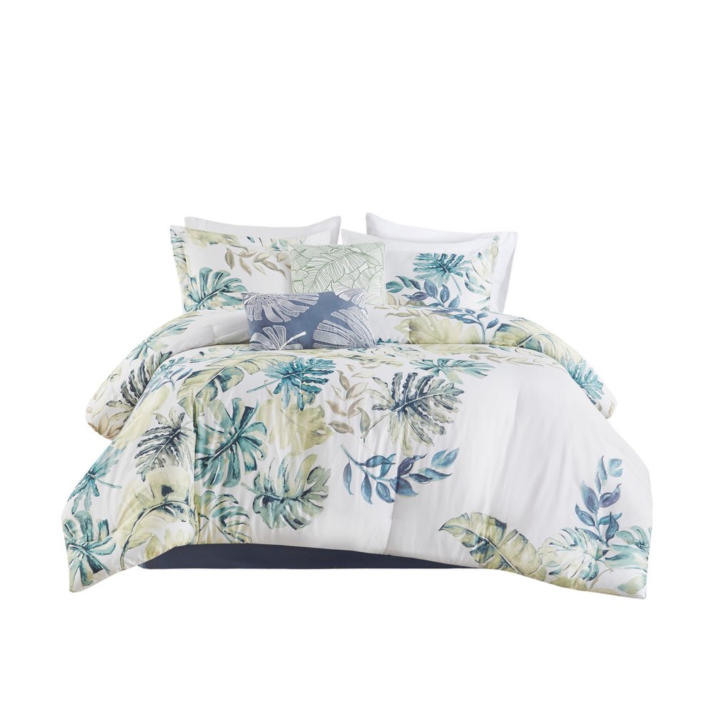 Set of Six White Blue And Green King Ring Stitch Sham And Comforter