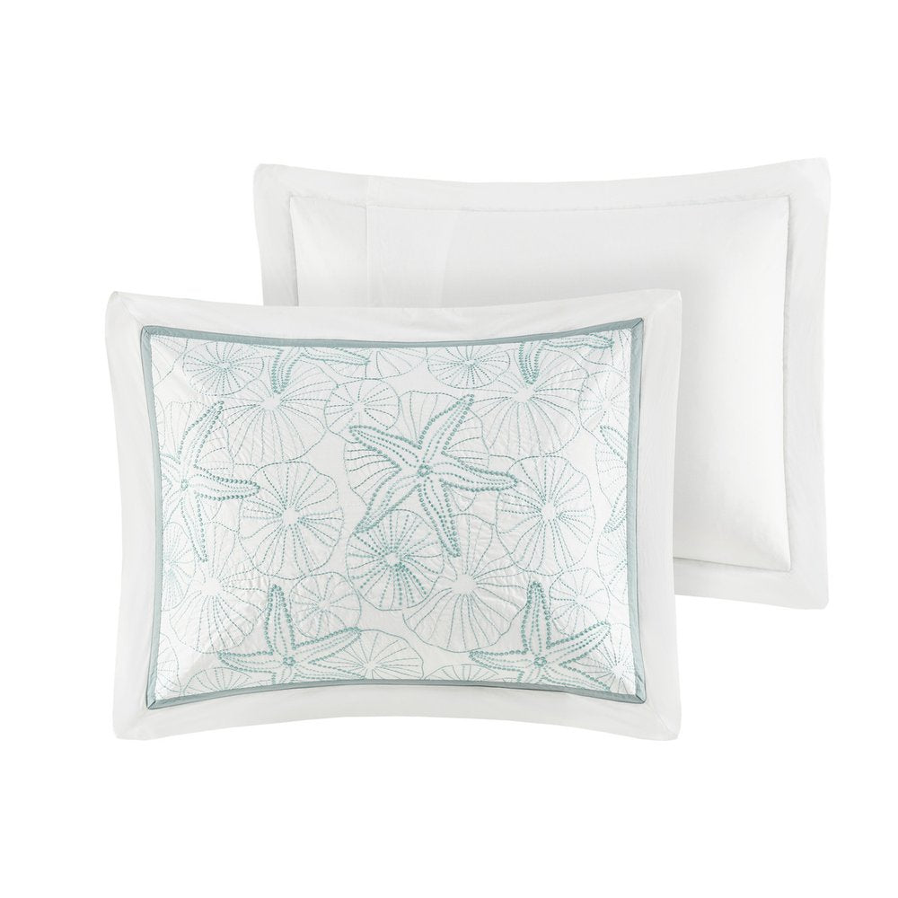 Set of Four White And Aqua Full Ring Stitch Sham And Comforter