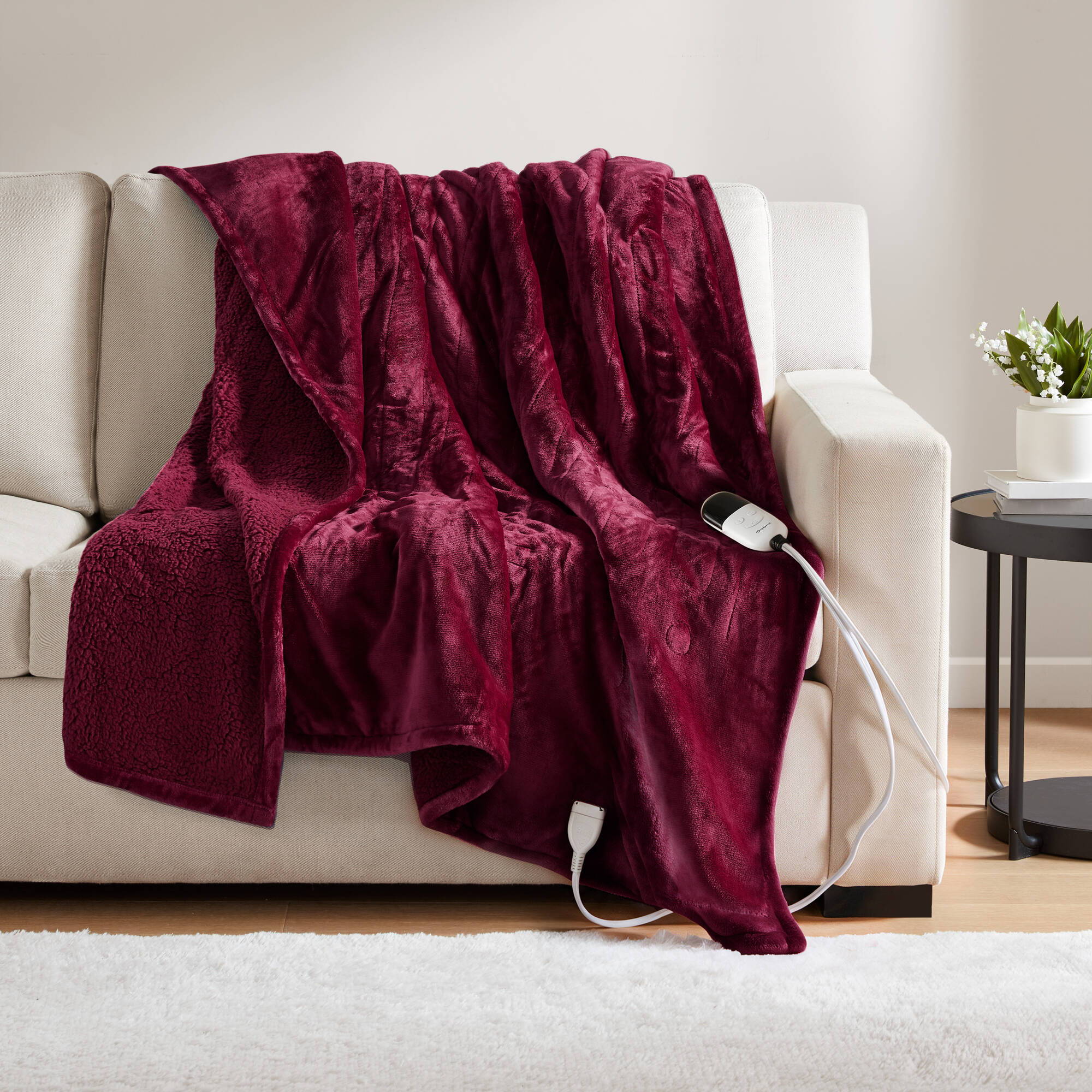 Heated Microlight to Berber - Throw - Red