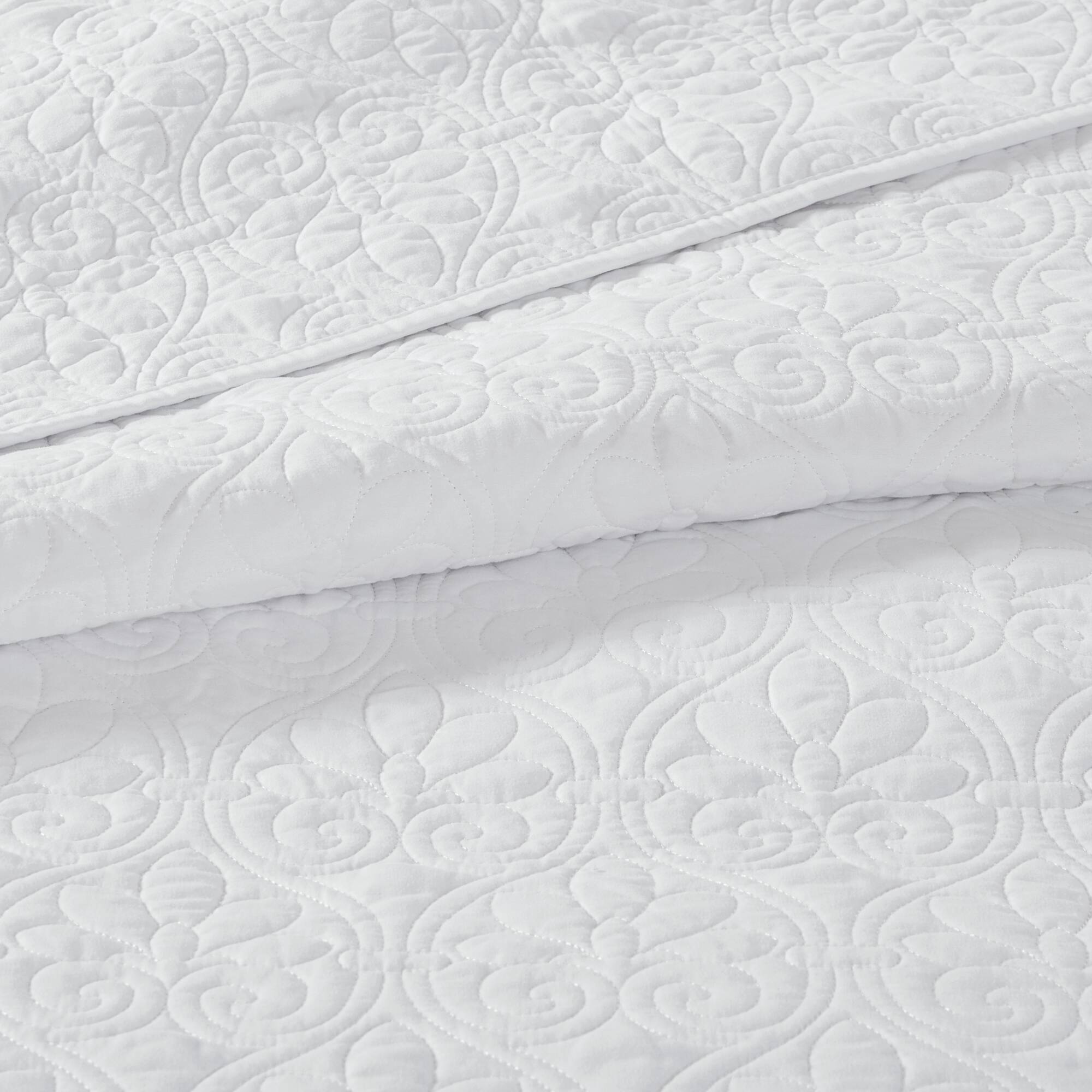 Quebec - Twin Reversible Bedspread Set - White