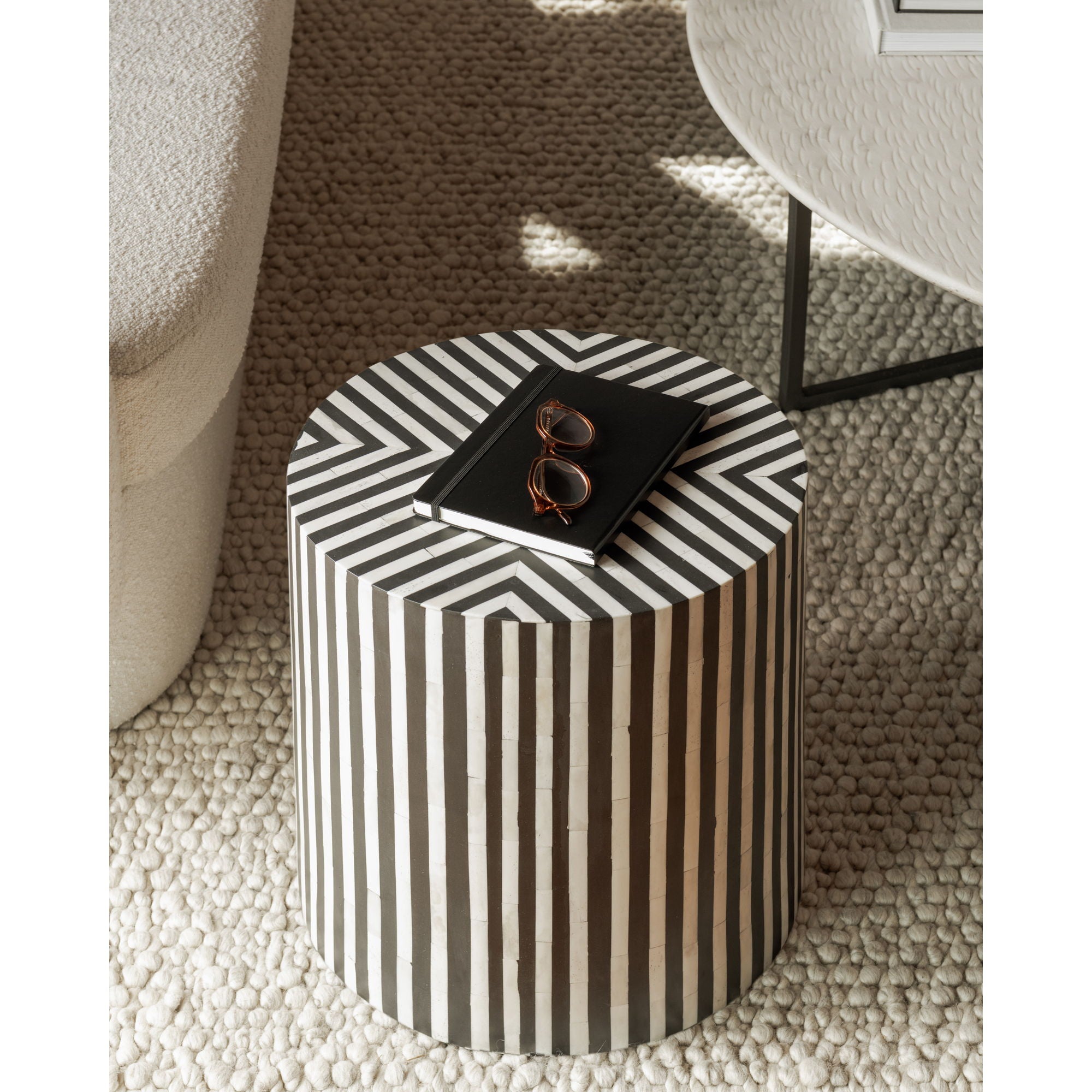 Chameau - Side Table - Black