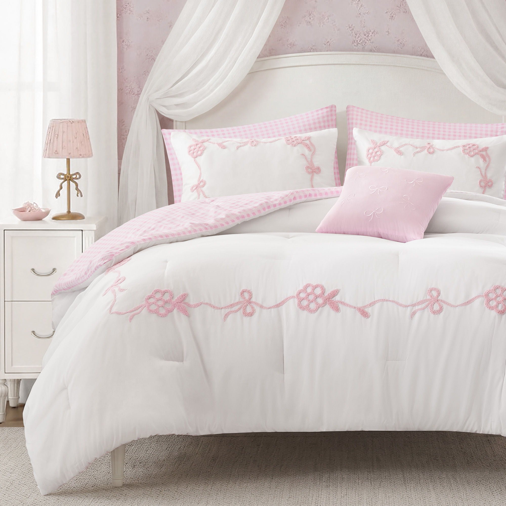 Tiffany - 6 Piece Full Comforter Set - Pink / White