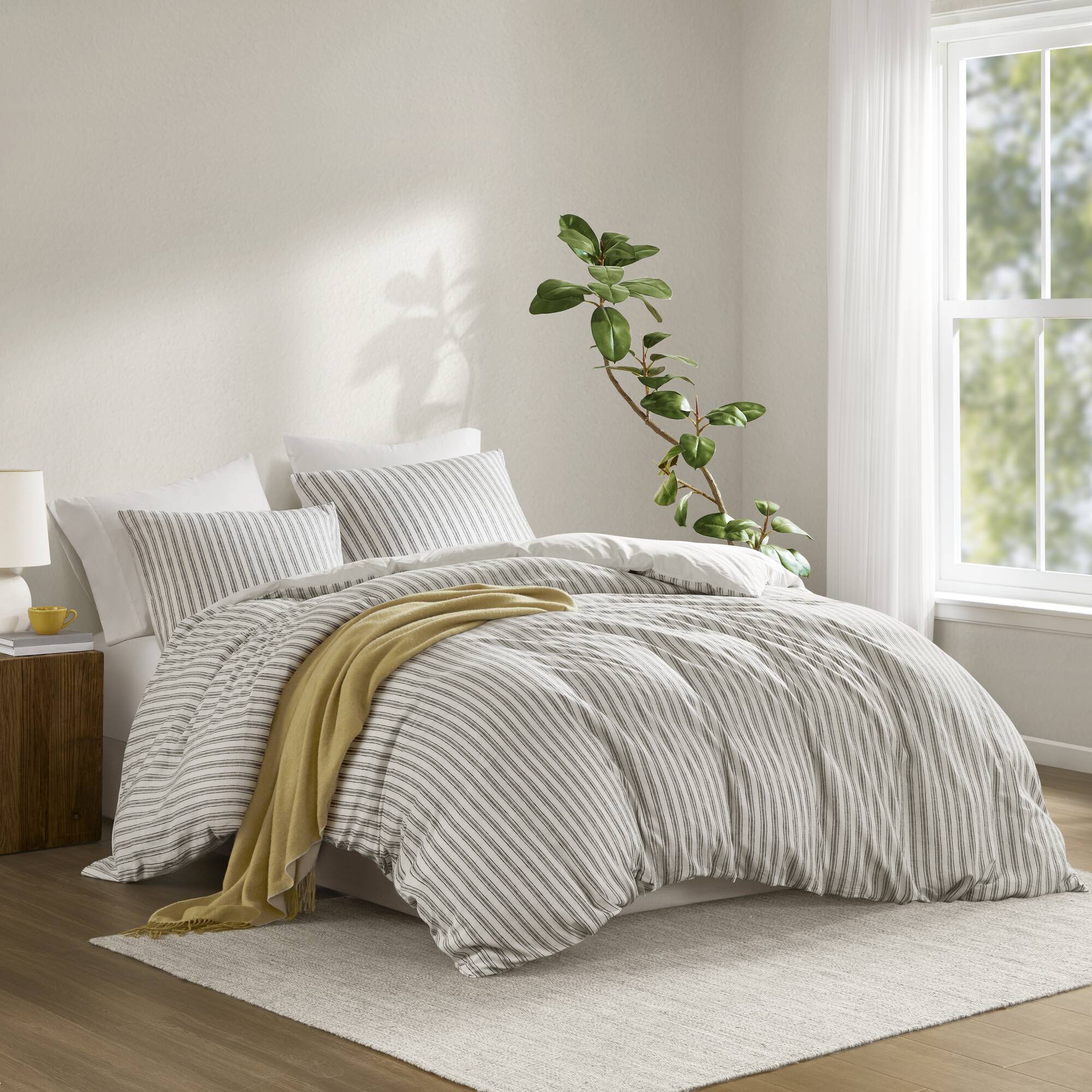 Etta - 3 Piece California King Duvet Set - Gray
