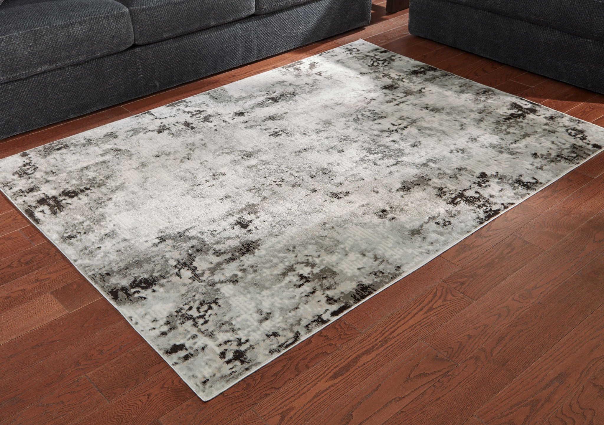 Greyland - 5' x 7' Rug - Multi
