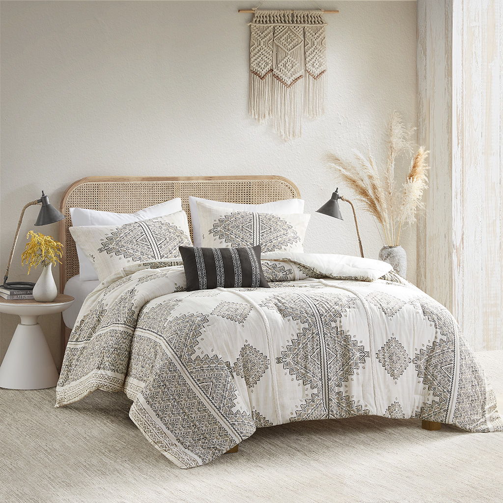 Ibiza - 4 Piece Printed Comforter Set With Throw Pillow - Black / Ivory