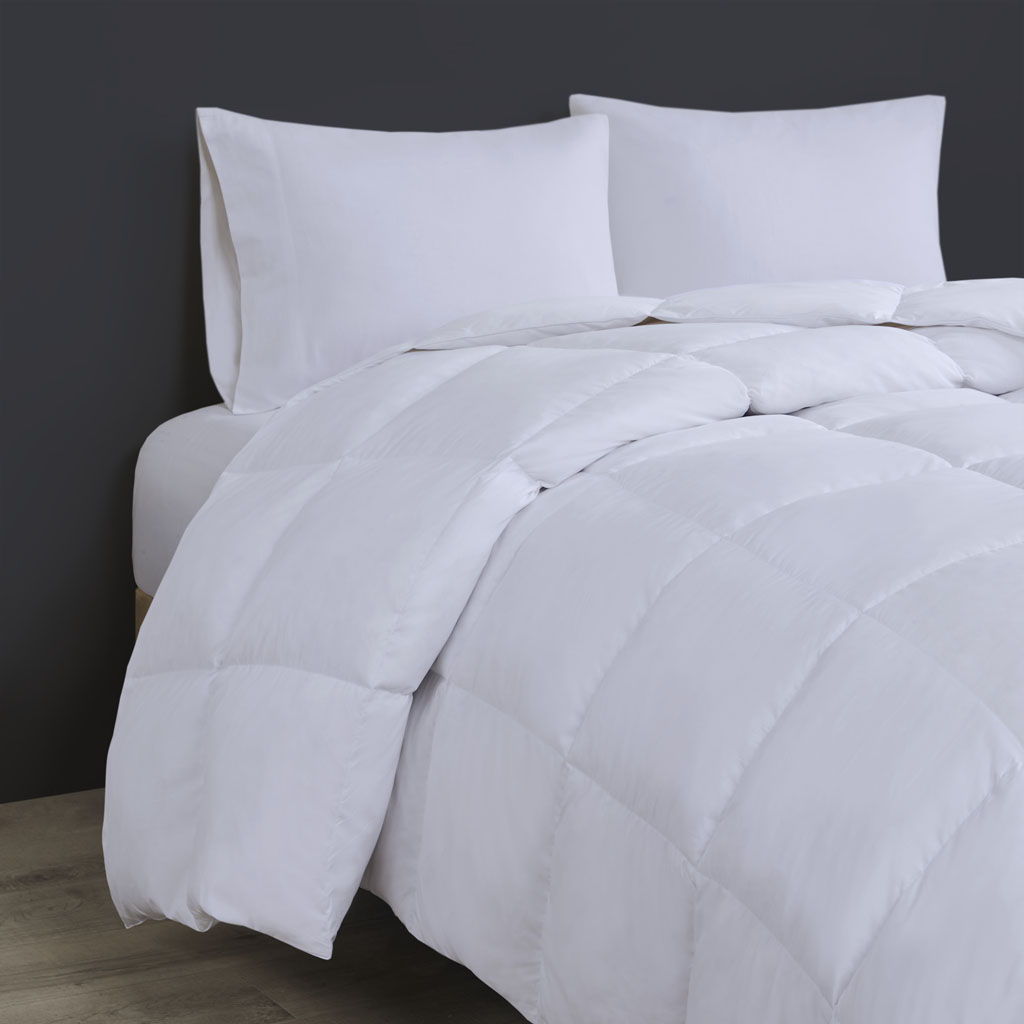Heavy Warmth - Oversize Full Comforter - White