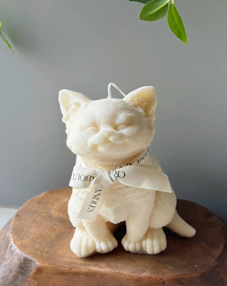 6" Gray Vanilla Scented Dimensional Cat Candle