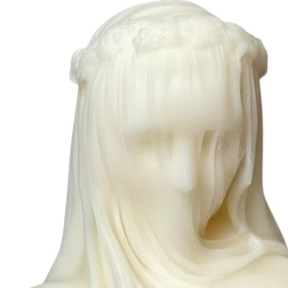 6" Ivory Vanilla Scented Dimensional Lady Candle