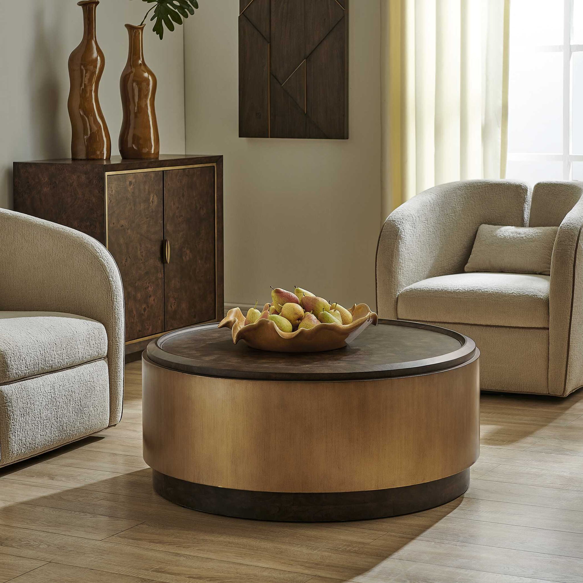 Parrish - Round Coffee Table - Brass / Woodtone