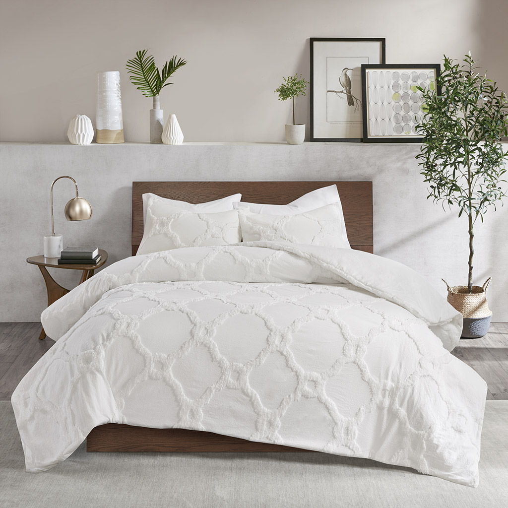 Pacey - 3 Piece Tufted Geometric Comforter Set - Off White