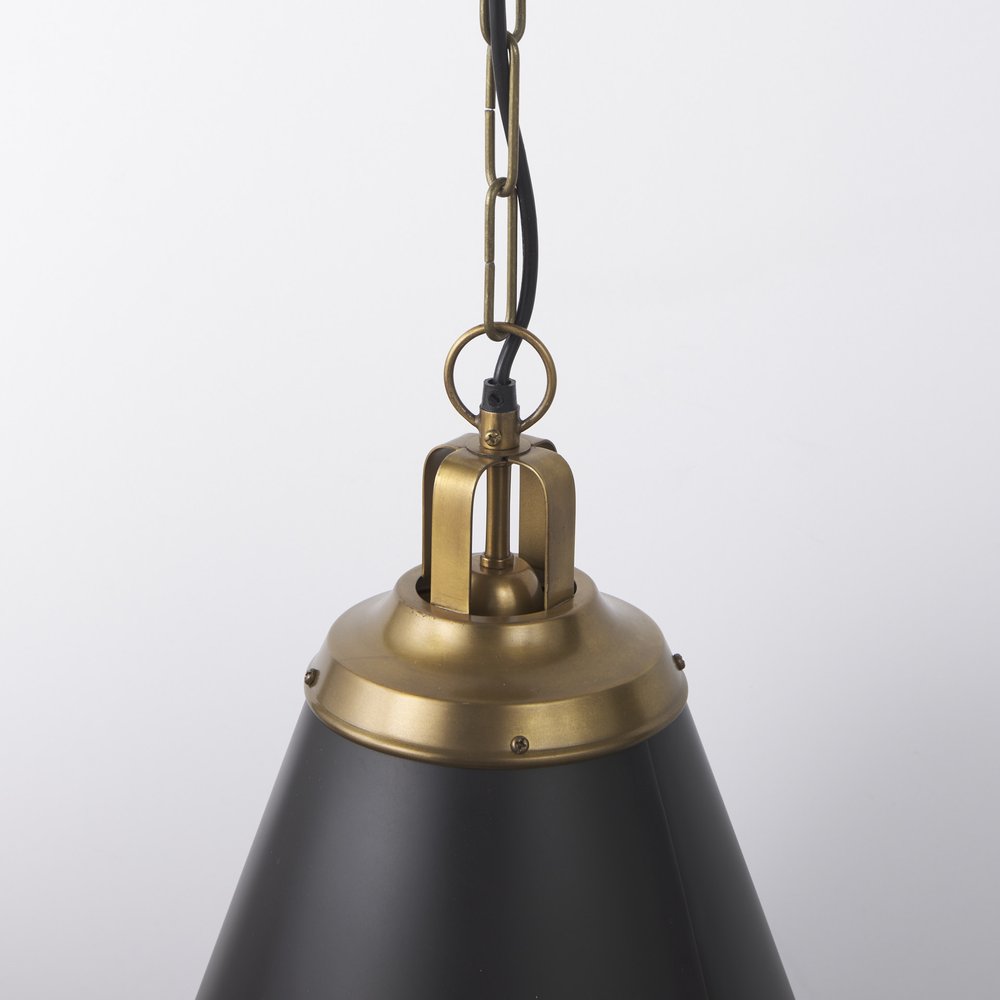 Black Metal Single Ceiling Light With Black Shades