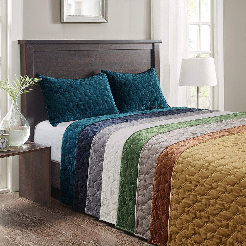 Harper - 3 Piece Velvet Quilt Set - Rust