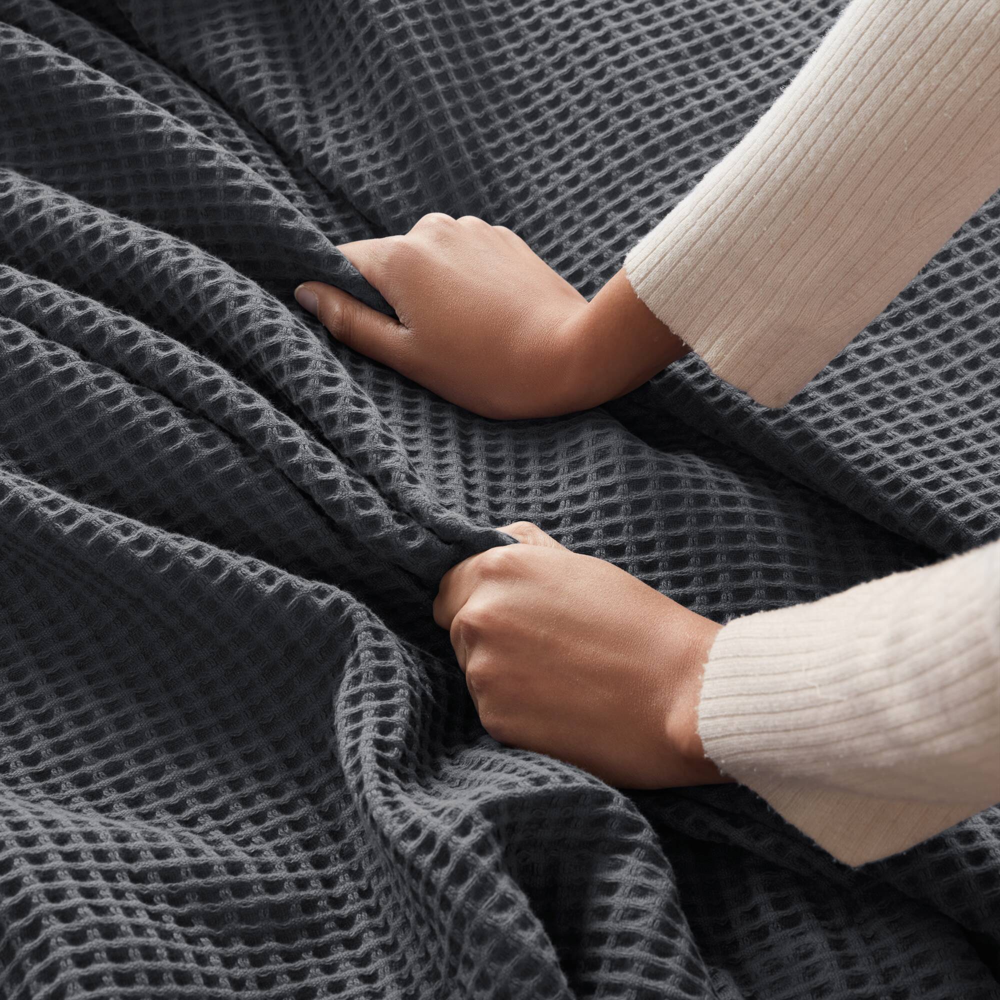 Waffle Weave - Full/Queen Cotton Blanket - Dark Gray