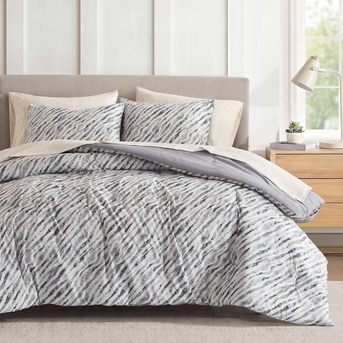 Nixon - 5 Piece Twin Long Comforter Set - Gray