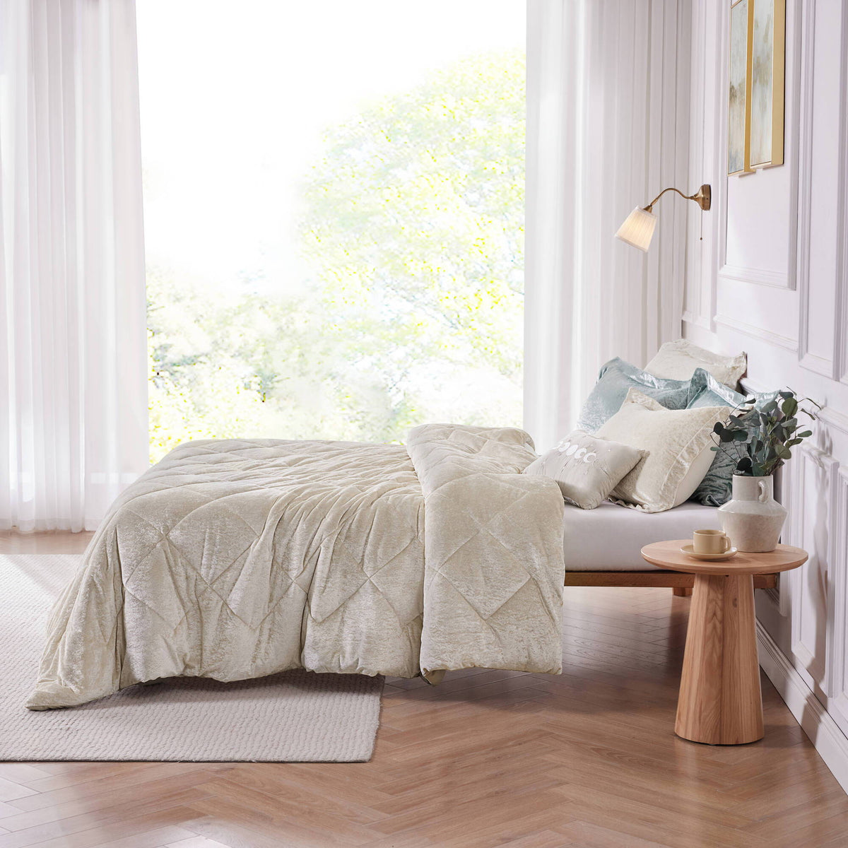 Felicia - Velvet Twin Duvet Cover Set With Throw Pillow - Champagne