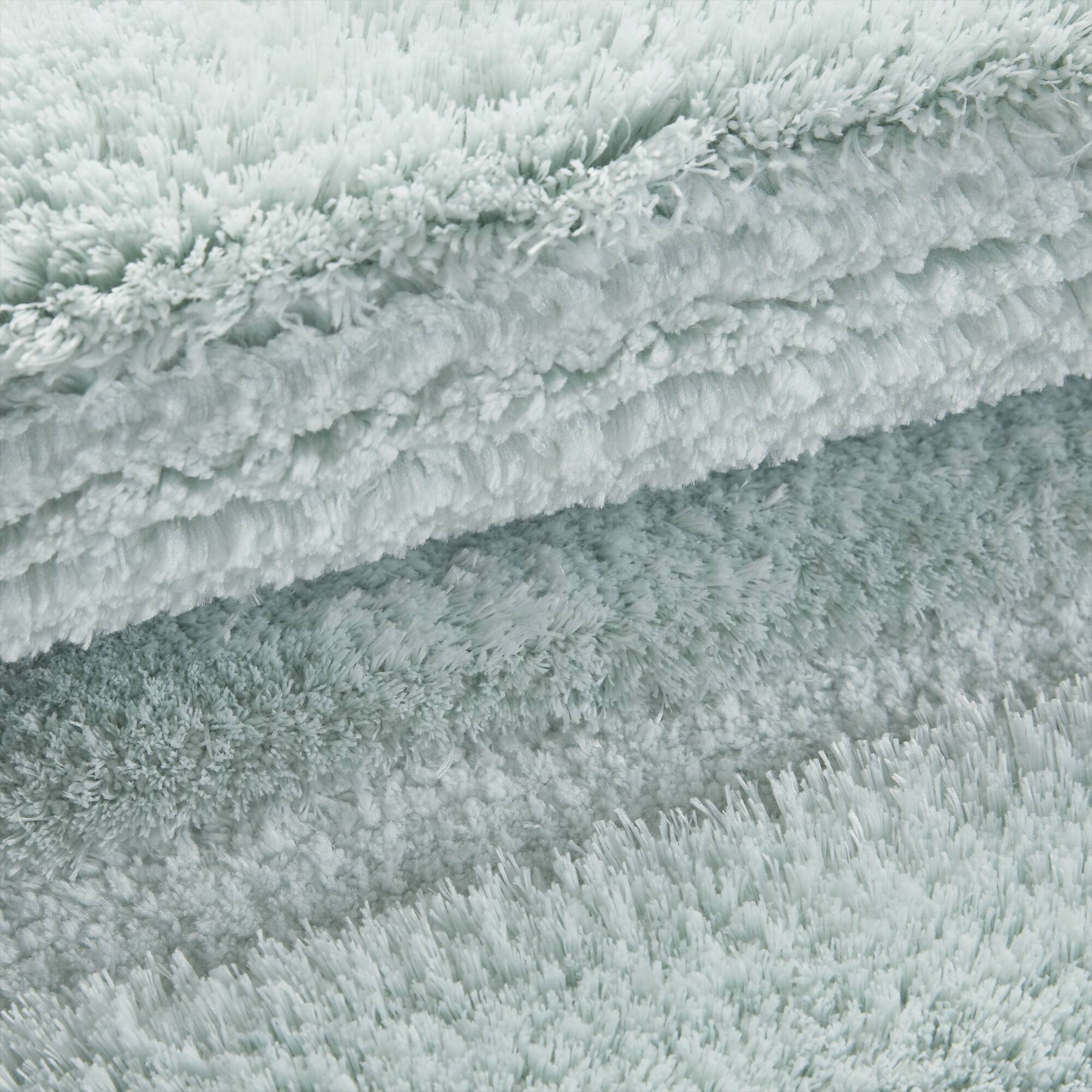 Tufted Pearl Channel - 17" x 24" Rug - Seafoam