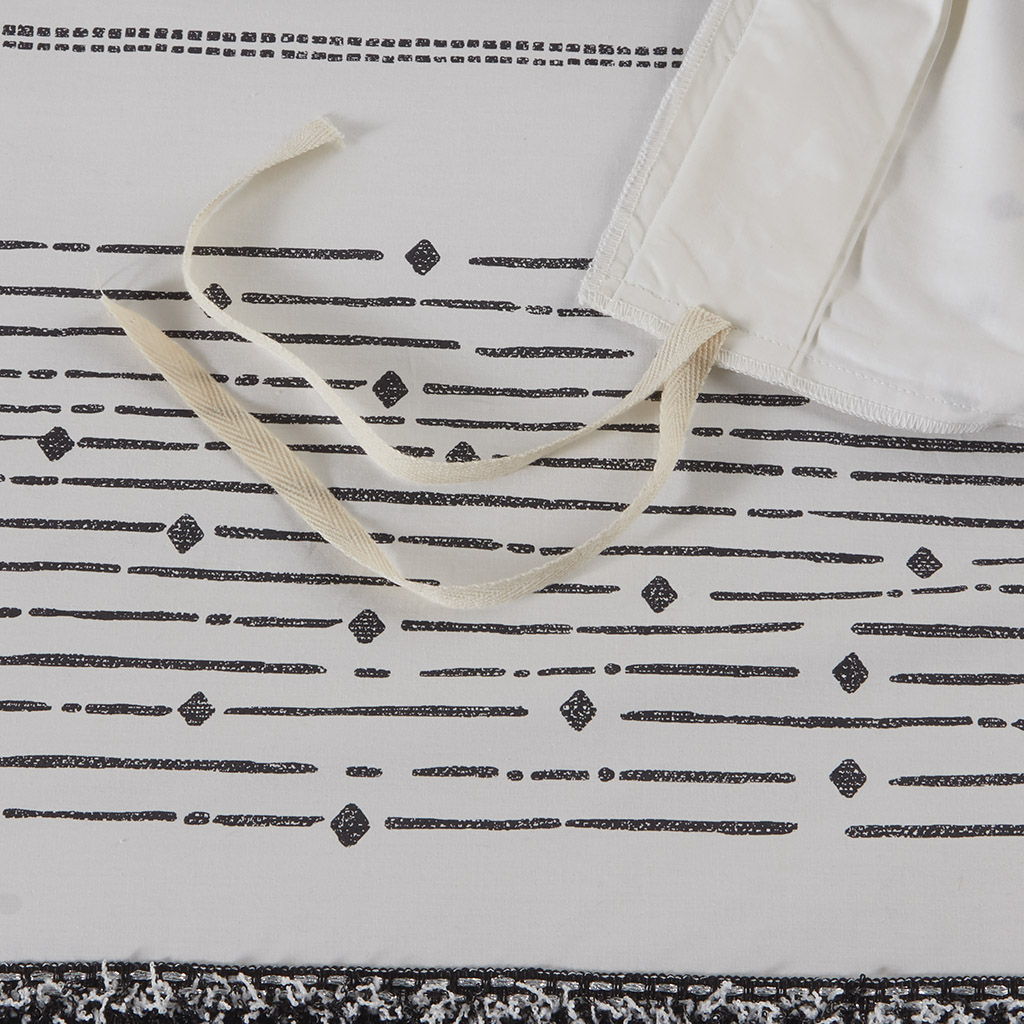 Nea - Printed Duvet Cover Set With Trims - Black / White