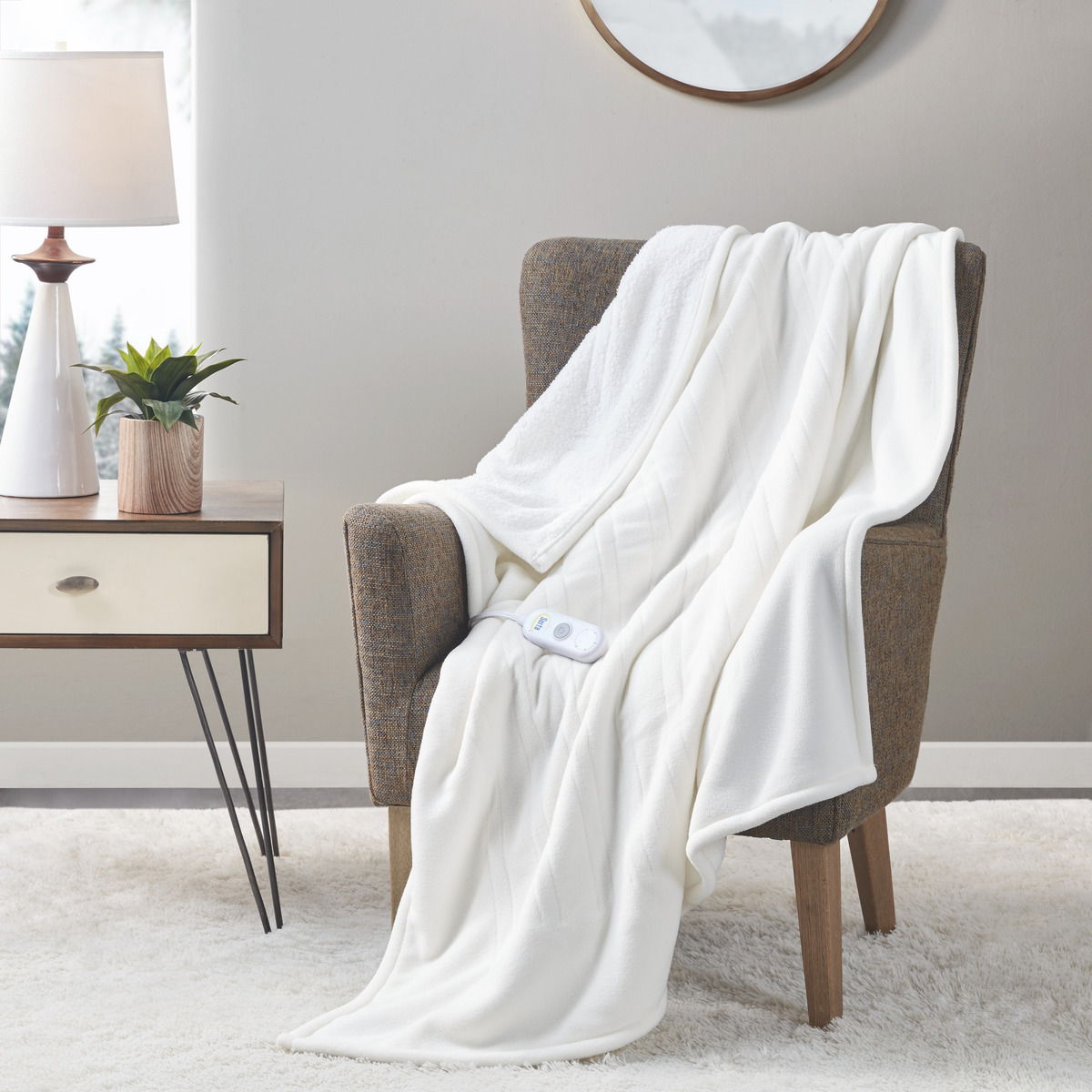Fleece to Sherpa - Heated Throw Extra Comfort - Ivory