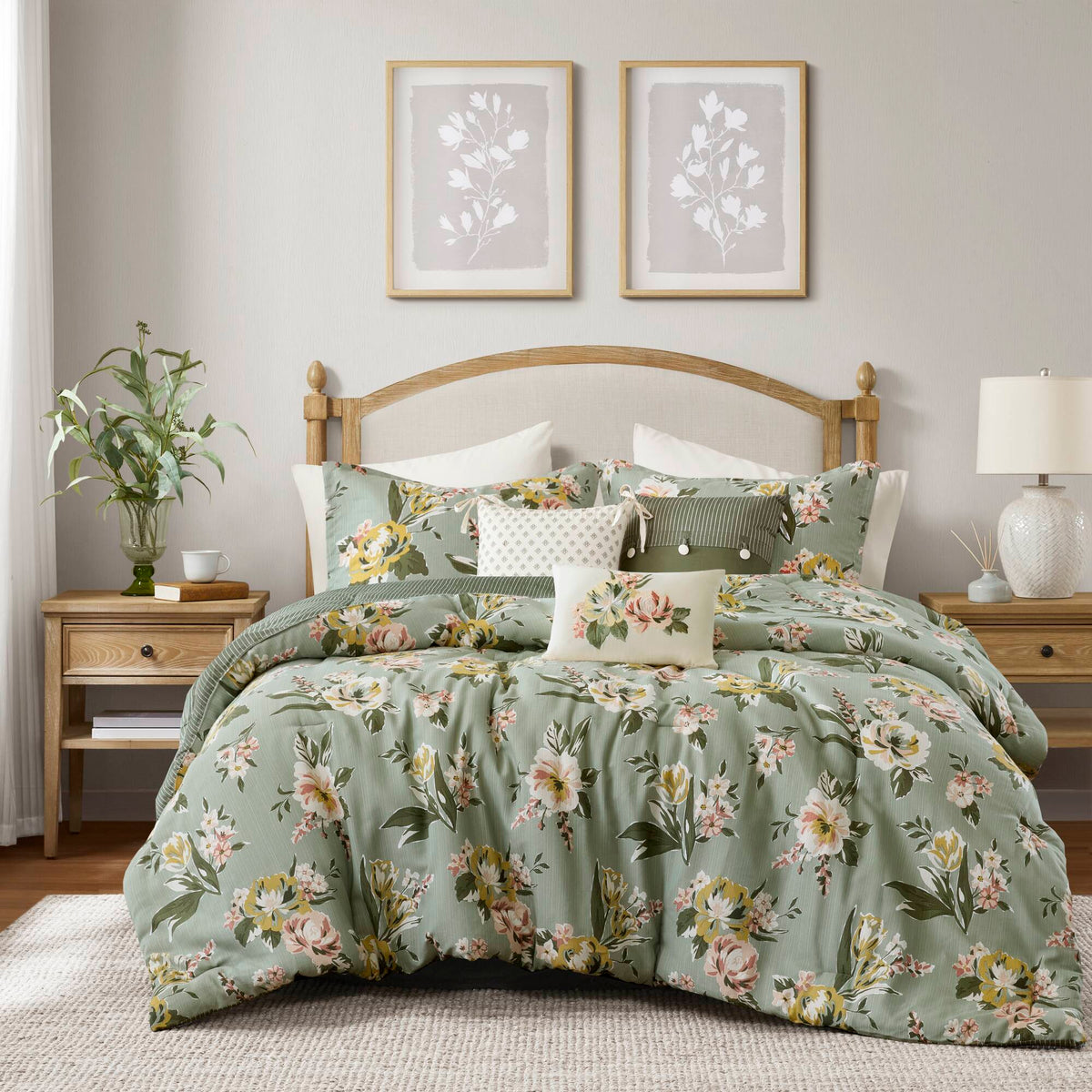 Salara - King Comforter Set - Green