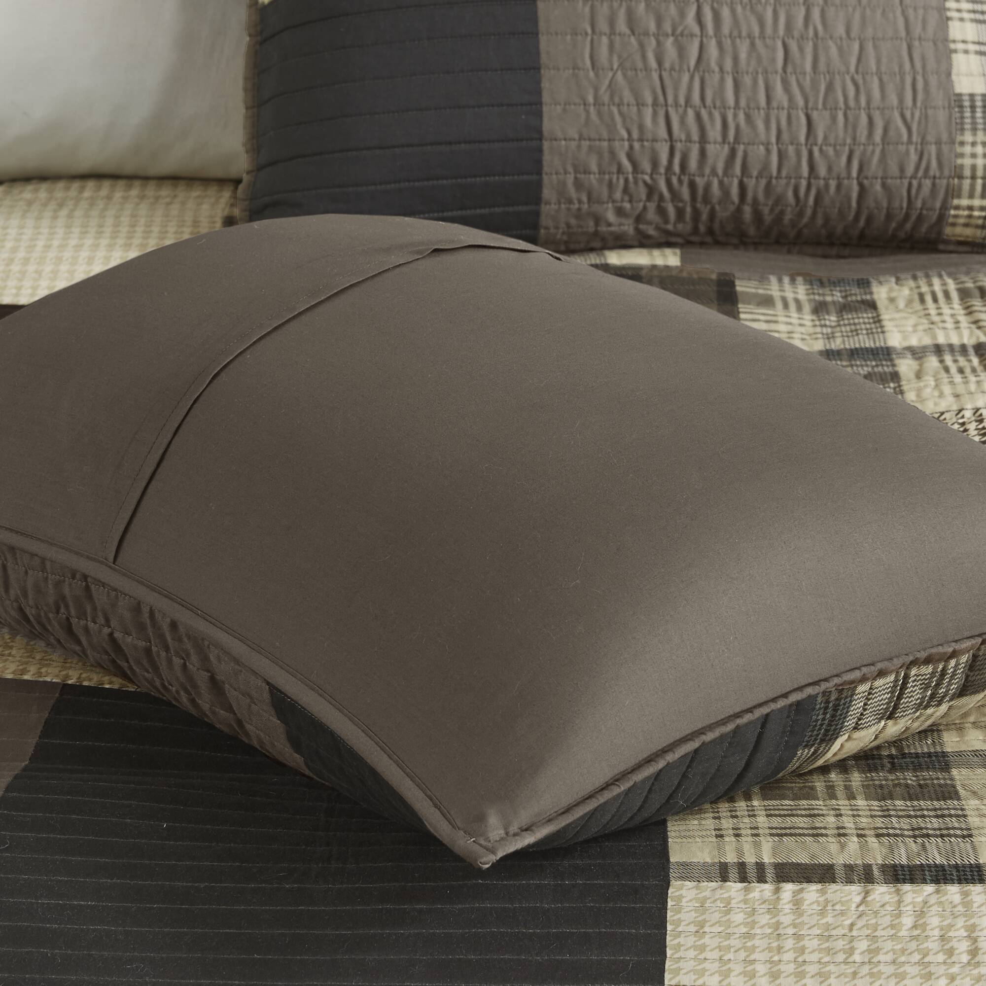 Winter Hills - Oversized Cotton Quilt Set - Tan