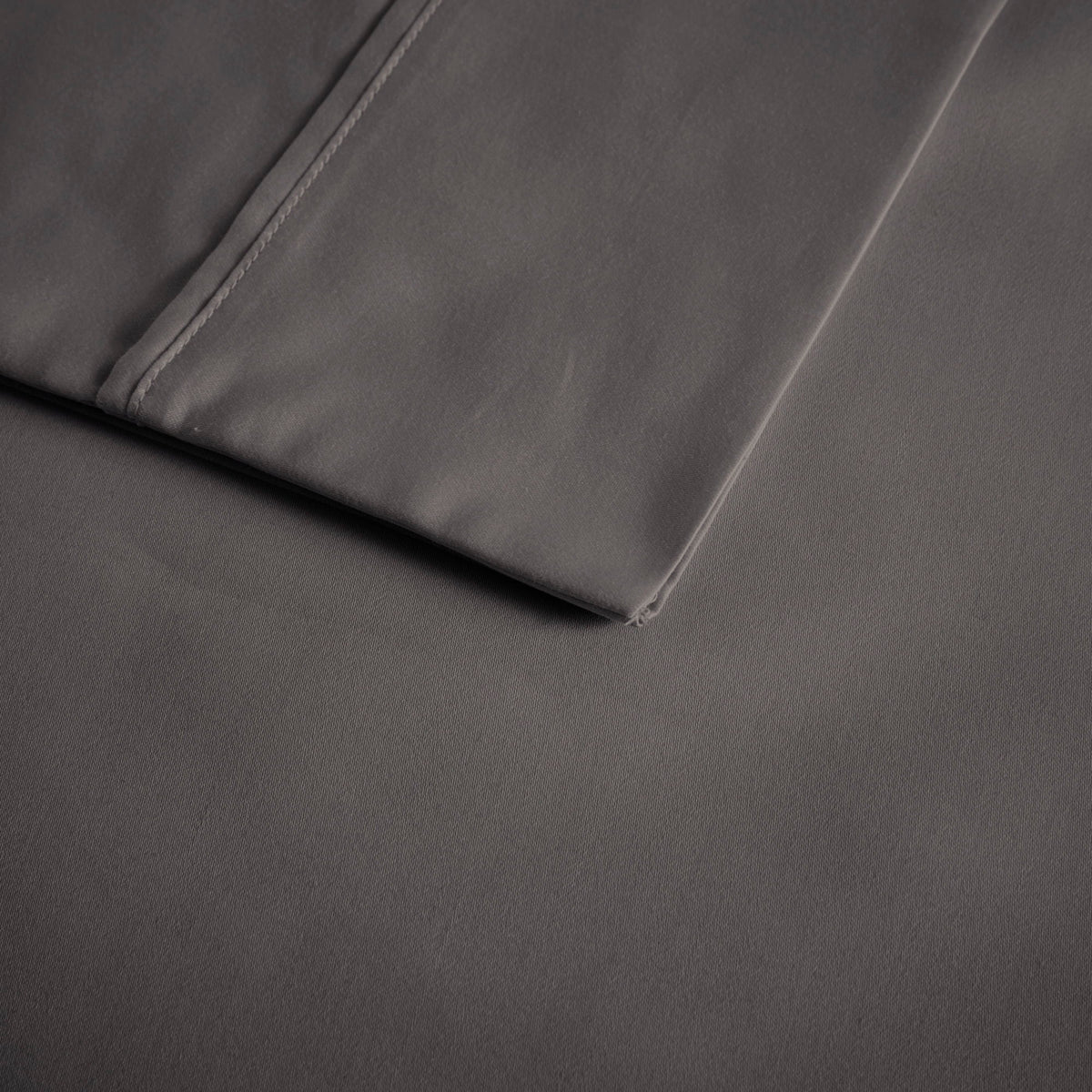 600 Thread Count - Queen Cooling Blend 4 Piece Sheet Set - Charcoal
