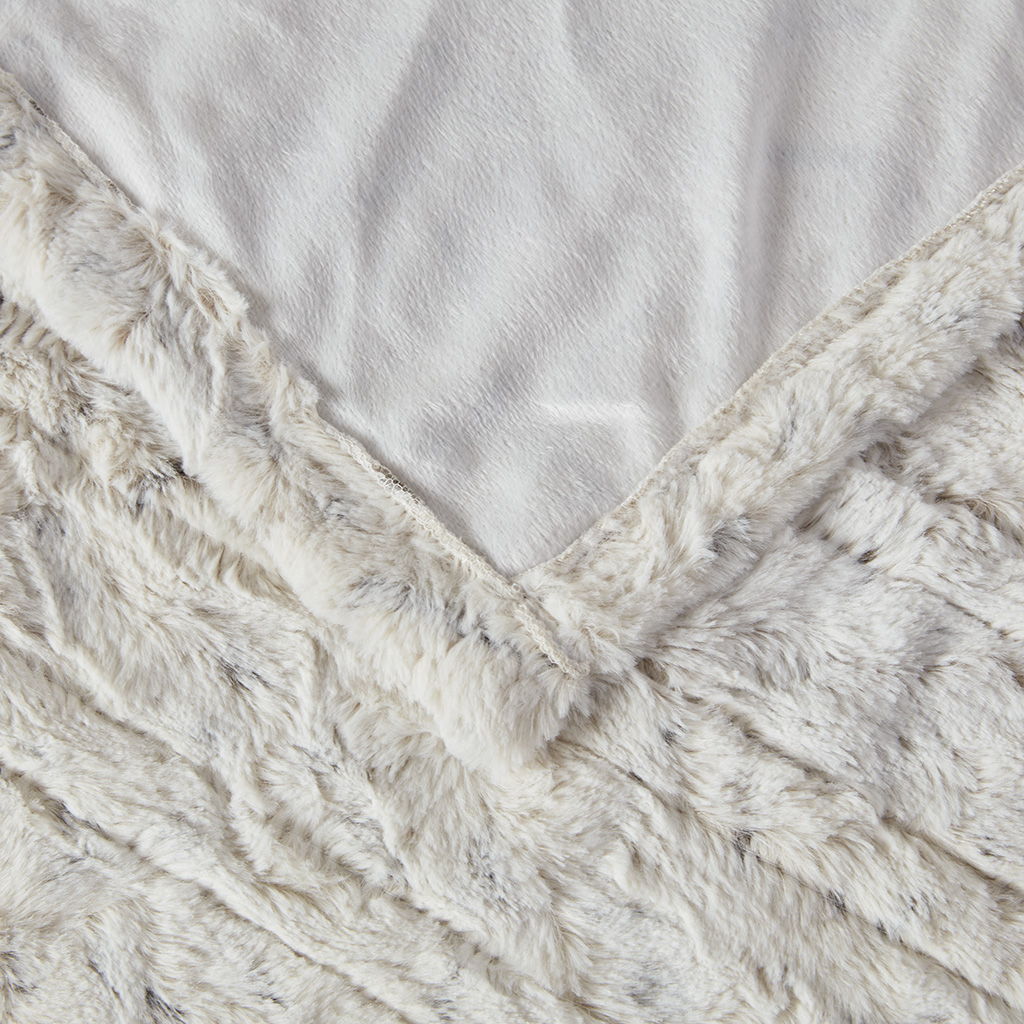 Zuri - Oversized Faux Fur Heated Throw - Snow Leopard