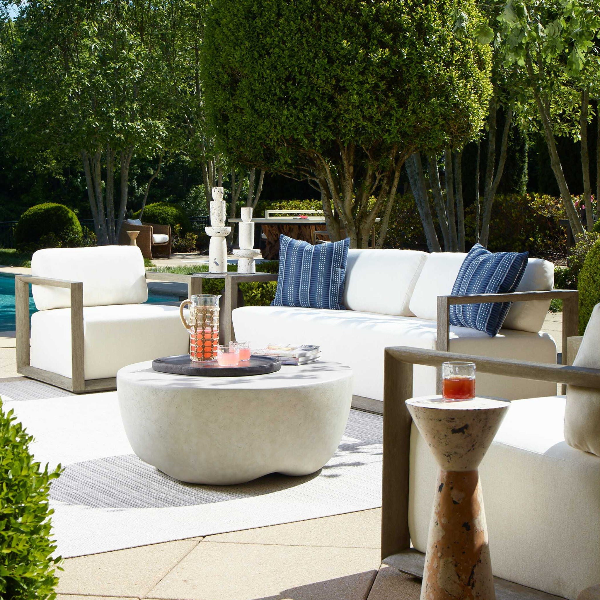 Remsen - Outdoor Sofa - Gray / Oyster White