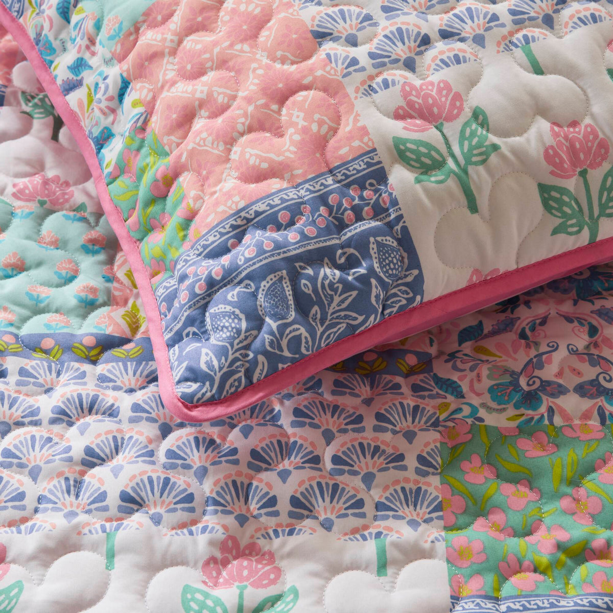 Nellie - Full/Queen 4 Piece Quilt Set - Pink