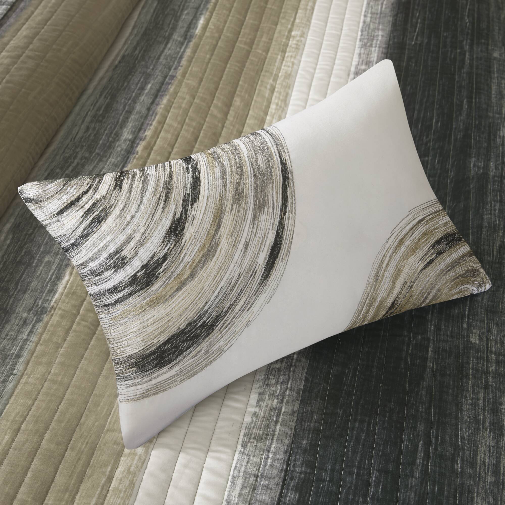 Saben - Queen Complete Reversible Coverlet And Sheet Set - Taupe
